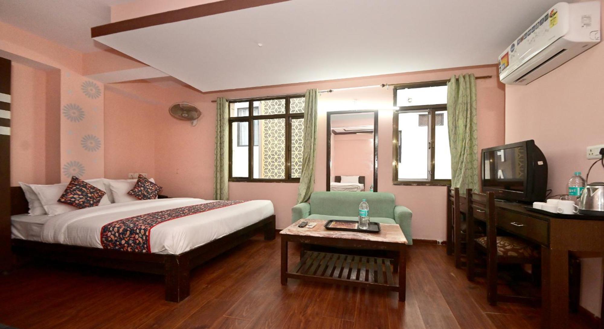 Hotel Laxmi Villa Palace-Near Jaipur Railway Station Buitenkant foto